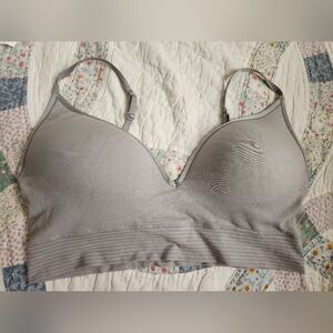 Jockey Women's Bra in Light Gray
